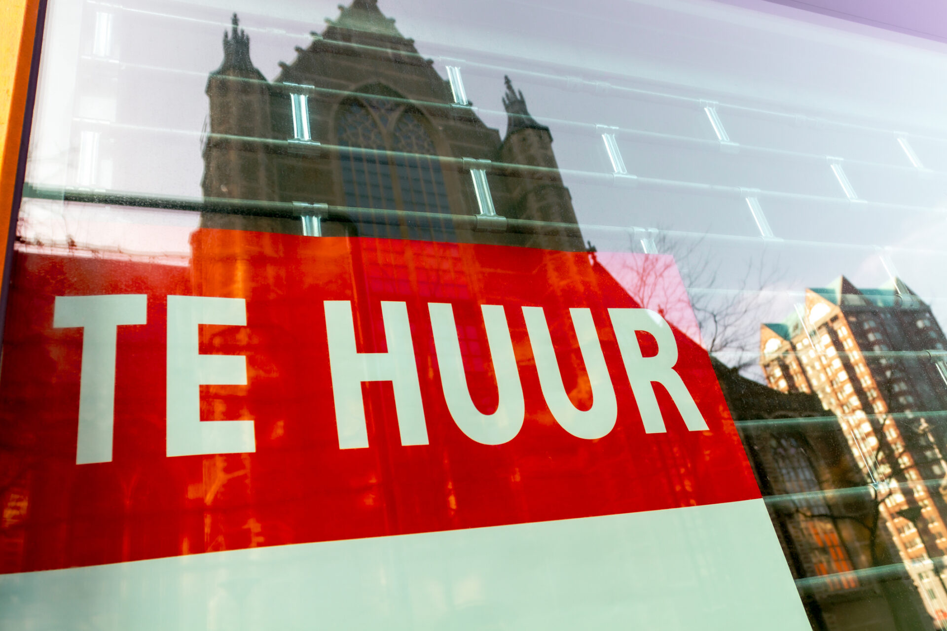 Bord Te Huur
