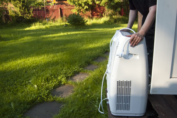 Steeds meer huurders schaffen een mobiele airco aan.