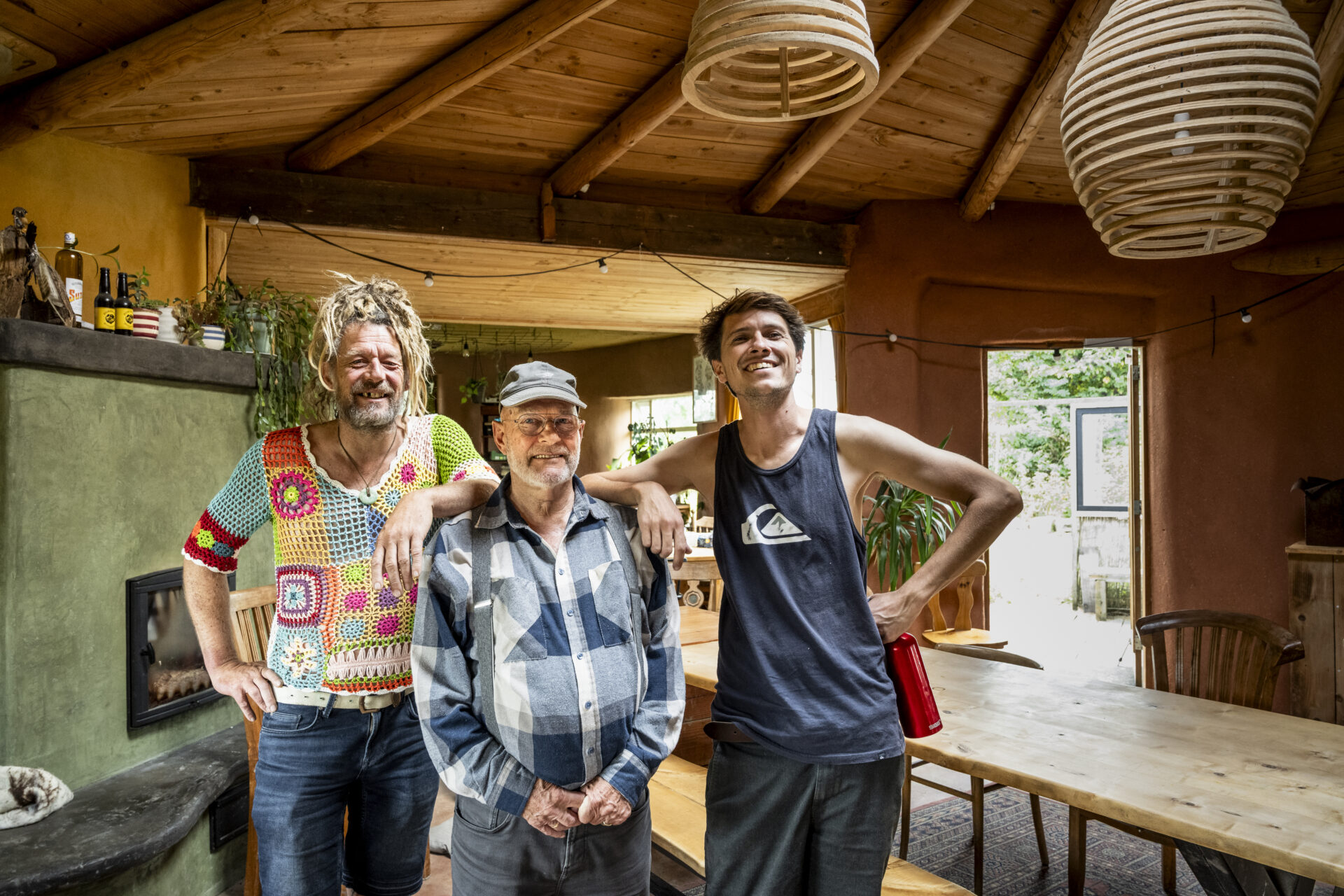 Bewoners van de wisselwoningenwijk in Ten Boer zijn altijd welkom bij hun buren van de coöperatie Woldwijk.